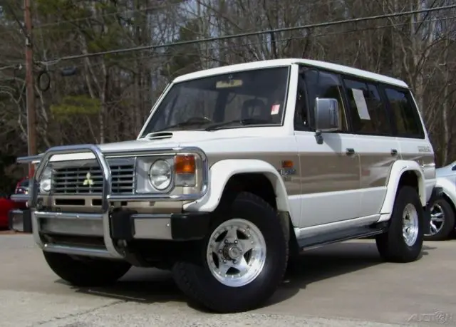 1989 Mitsubishi Montero 1-OWNER 93K PAJERO MMC TURBO DIESEL INTERCOOLED AC 4X4 WAGON