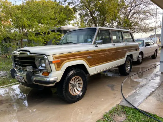 1986 Jeep Wagoneer