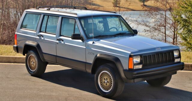 1993 Jeep Cherokee NO RESERVE 1 OWNER 52K MILES SPORT 4X4 4.0L LOOK!!