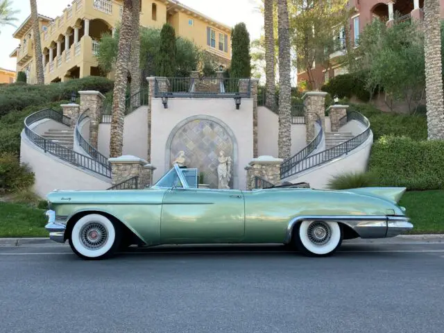 1957 Cadillac Eldorado BIARRITZ