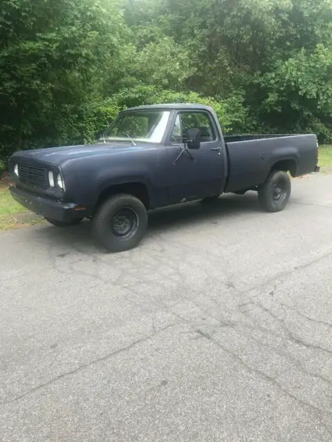 1977 Dodge Power Wagon W200 4X4