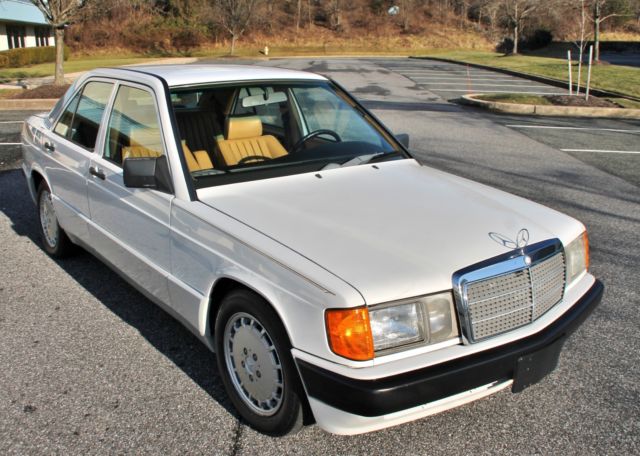 1990 Mercedes-Benz 190-Series NO RESERVE LOW MILES 5 SPEED CLEAN CARFAX