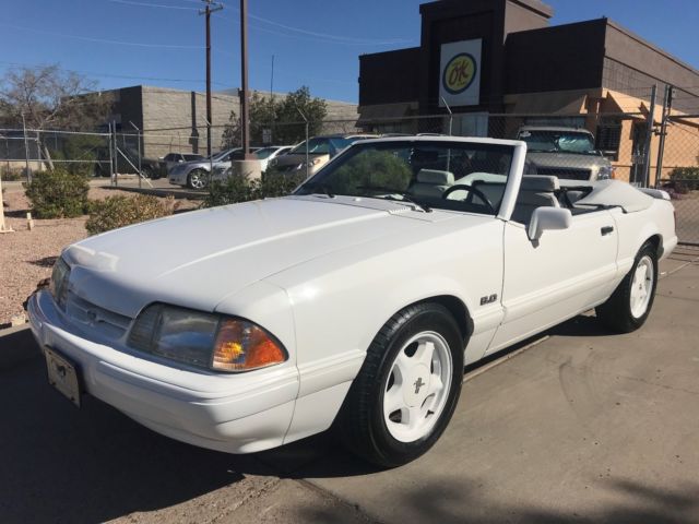 1993 Ford Mustang LX Triple White