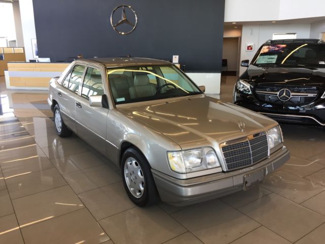 1994 Mercedes-Benz E-Class E-320