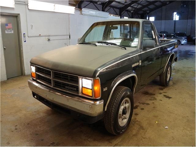 1988 Dodge Dakota --