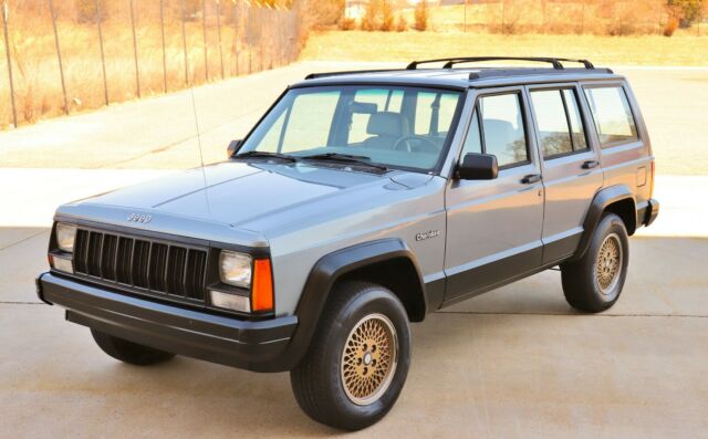 1993 Jeep Cherokee No Reserve 52k Miles 1 Owner 4x4