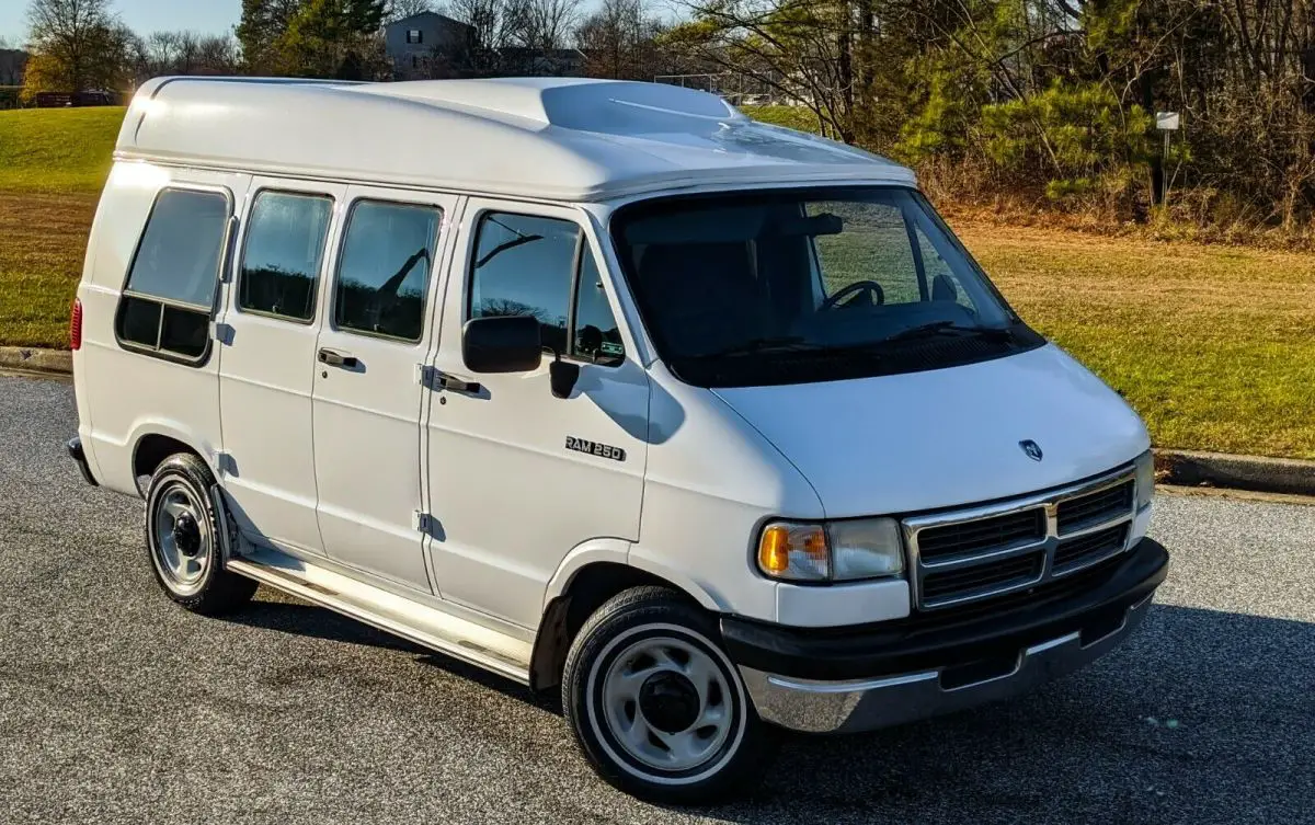 1994 Dodge Ram Van NO RESERVE 74K B250 CONVERSION VAN CLEAN CARFAX!!