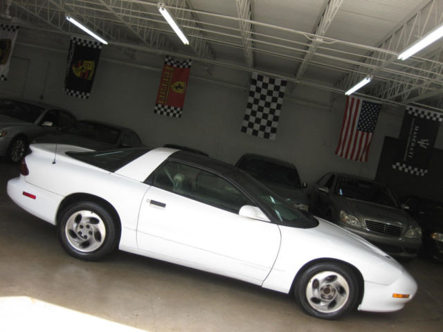 1994 Pontiac Firebird 2dr Firebird Coupe