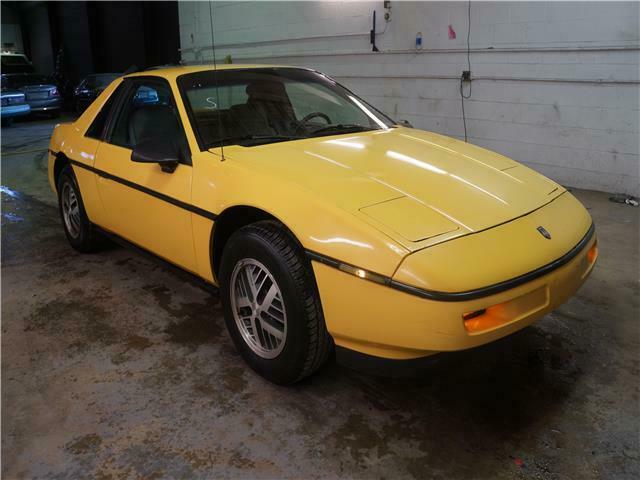 1988 Pontiac Fiero --