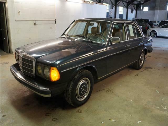 1983 Mercedes-Benz 200-Series 240D