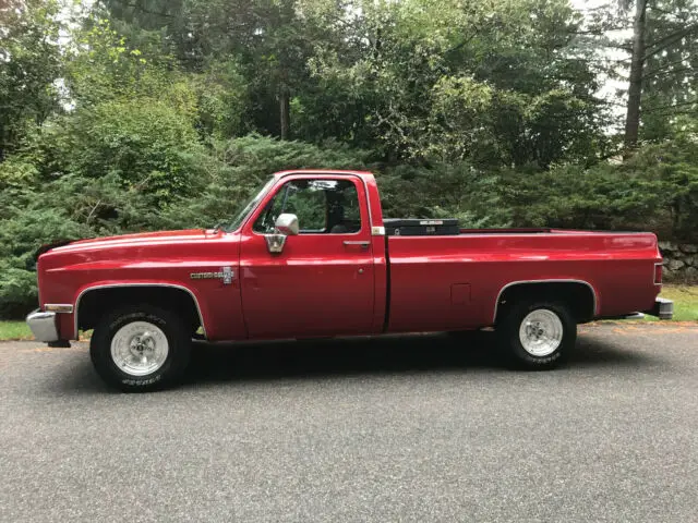 1985 Chevrolet C-10 Custom Deluxe