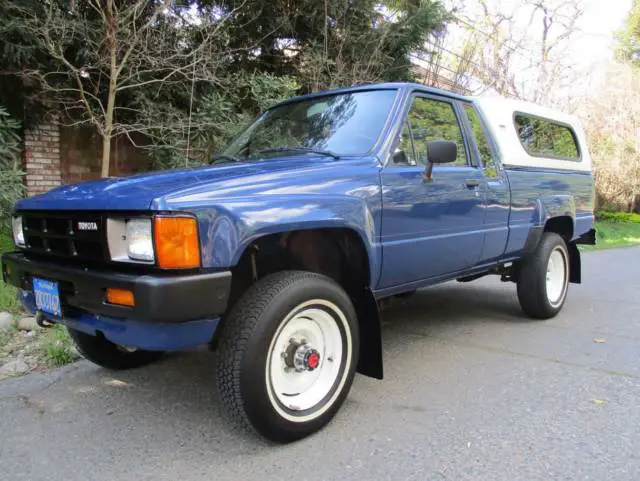 1985 Toyota 4WD Pickup 94K Original Miles & Paint 22RE AT AC NO RESERVE