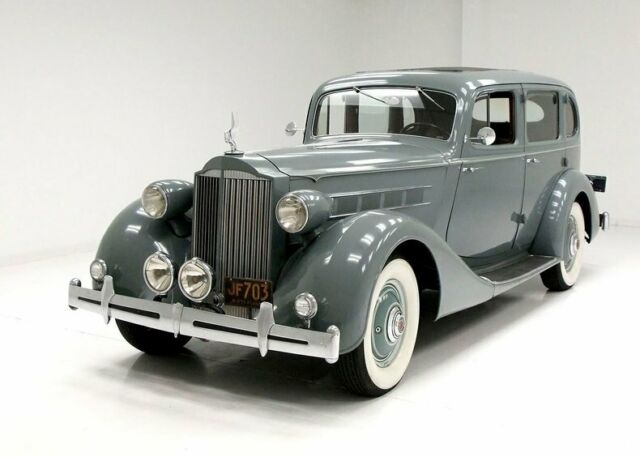 1935 Packard 1200 Sedan