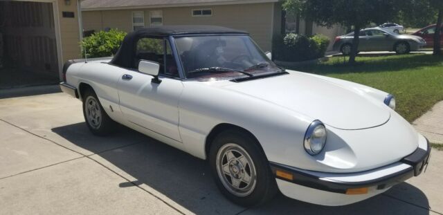 1985 Alfa Romeo Spider black