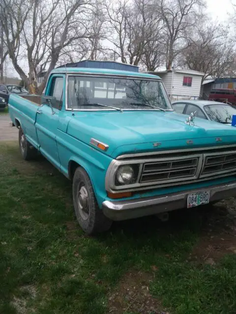 1972 Ford F-250 Camper special