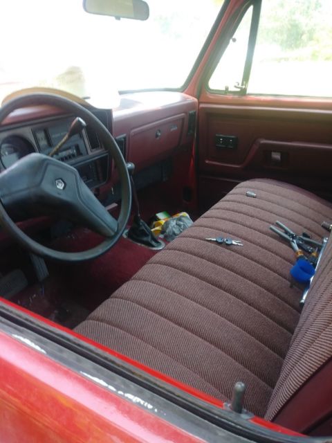 1988 Dodge Other Pickups Le