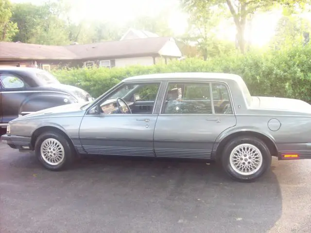 1987 Oldsmobile Ninety-Eight Touring