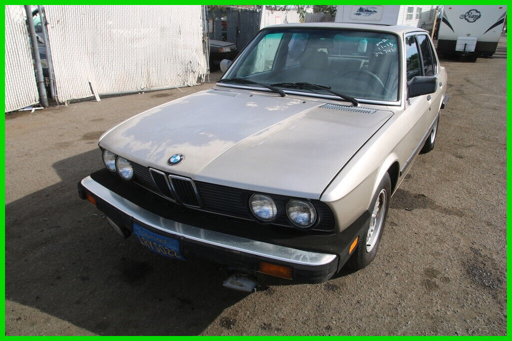 1986 BMW 5-Series 528e