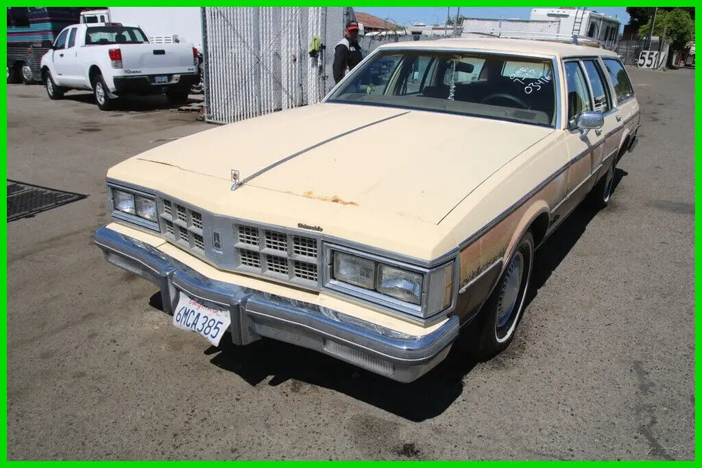 1986 Oldsmobile Custom Cruiser