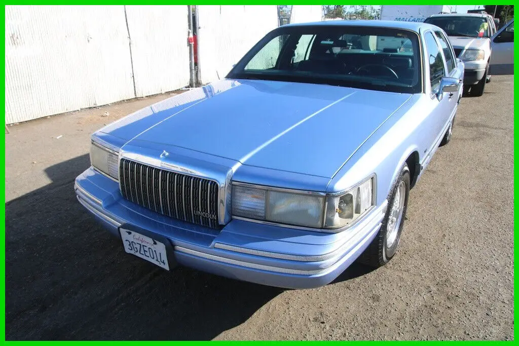 1994 Lincoln Town Car Executive