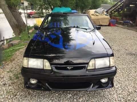 1990 Ford Mustang Blue and black