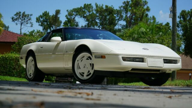 1988 Chevrolet Corvette 35th Anniversary #463