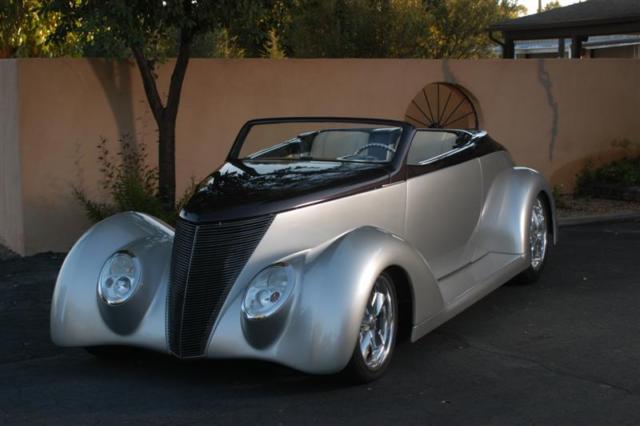 1937 Ford coupe