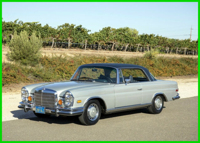 1970 Mercedes-Benz 200-Series 280SE Coupe