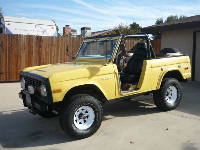 1973 Ford Bronco soft top