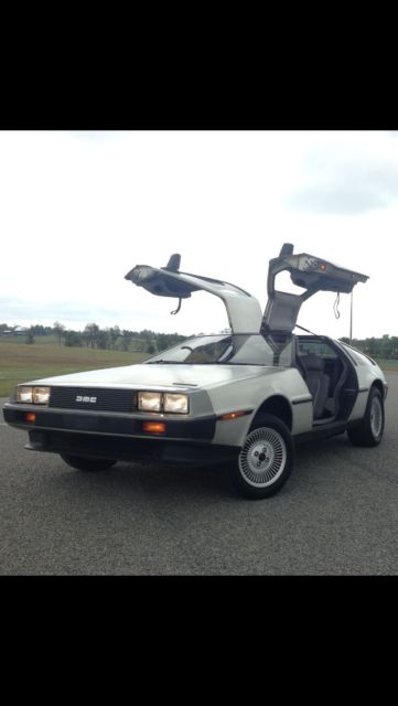 1983 DeLorean DMC 12 Base Coupe 2-Door