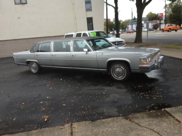 1989 Cadillac BROUGHAM 6 DOOR LIMOUSINE