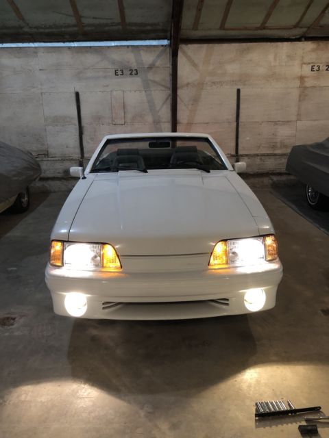 1988 Ford Mustang ASC McLaren Convertible