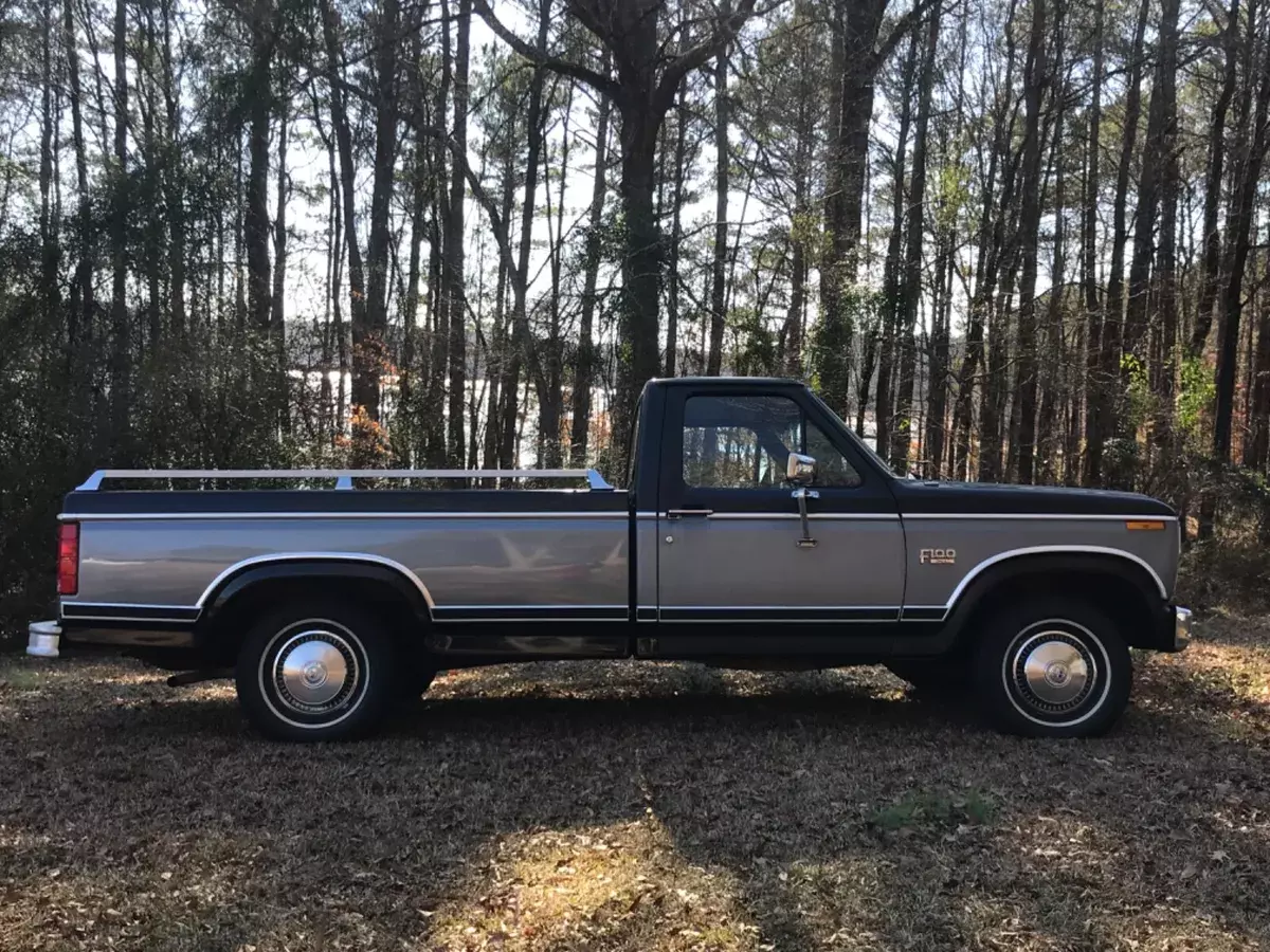 1982 Ford F-100 XL REGULAR CAB PICK UP TRUCK  chrome