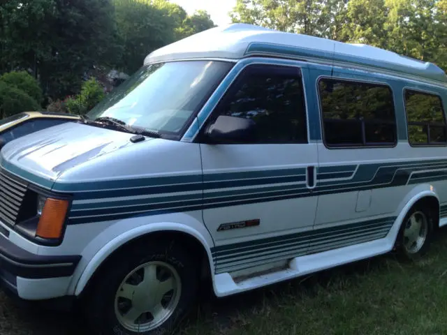 1994 Chevrolet Astro LT Hightop Conversion Custom Extended Cargo Van LS