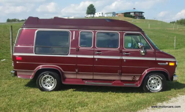 1994 GMC Vandura Tiara Diamond Executive 2500 Series Conversion Van