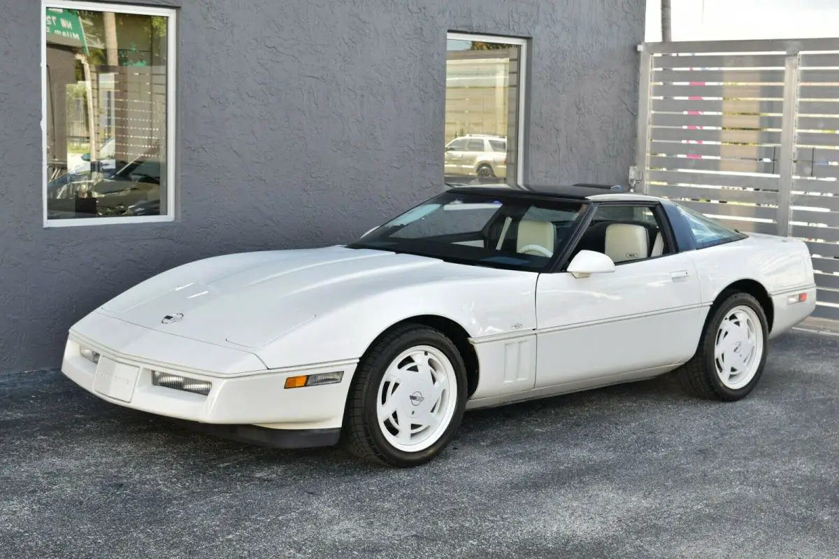 1988 Chevrolet Corvette 35th Anniversary Edition