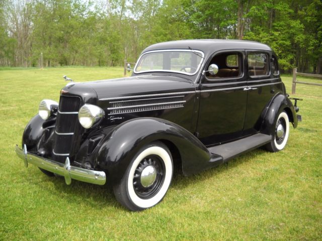 1935 Dodge Touring Sedan DU