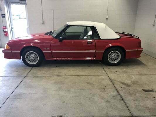 1990 Ford Mustang GT