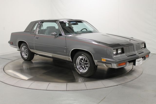 1985 Oldsmobile Cutlass 2dr Coupe Sa