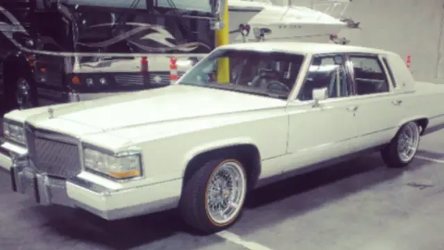 1992 Cadillac Brougham D Elegance