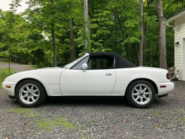 1990 Mazda MX-5 Miata Base