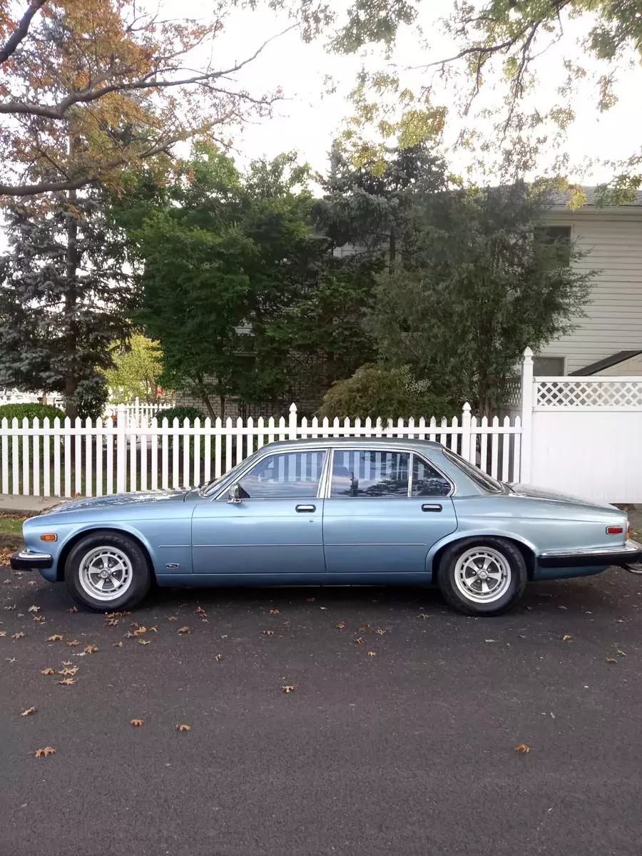 1984 Jaguar XJ6 Great deal low price Jaguar With the 350 Chev engine...