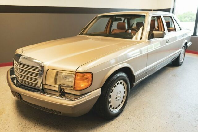 1986 Mercedes-Benz 420SEL