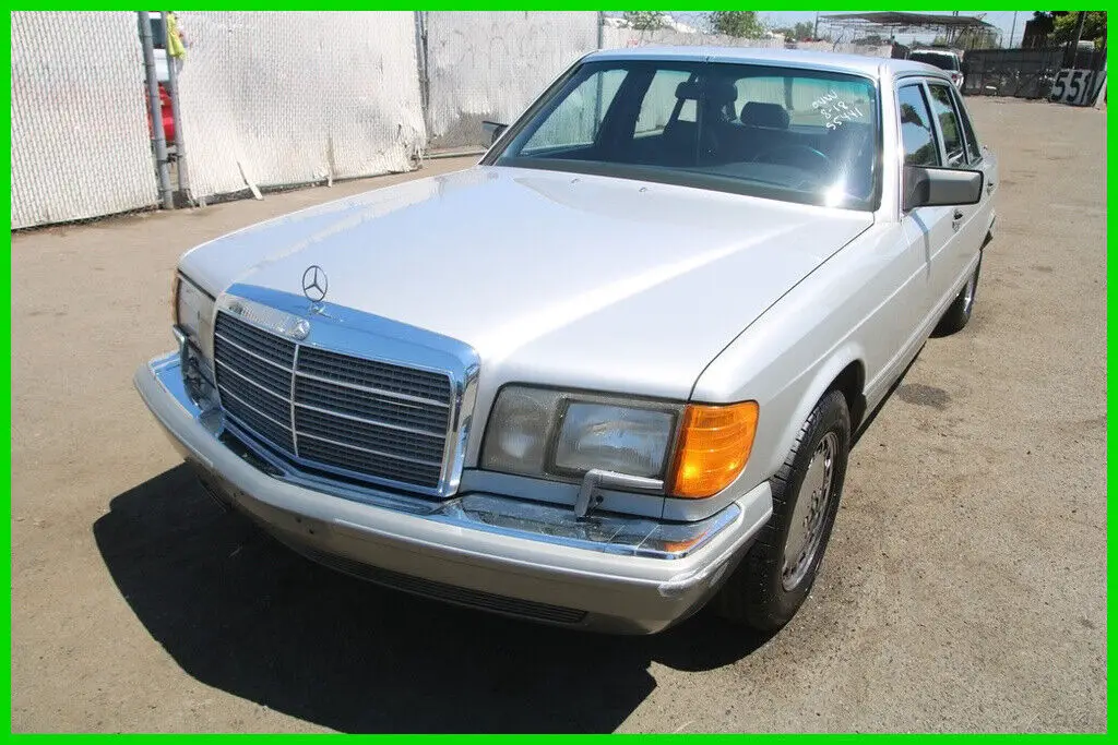 1990 Mercedes-Benz 500-Series 560 SEL