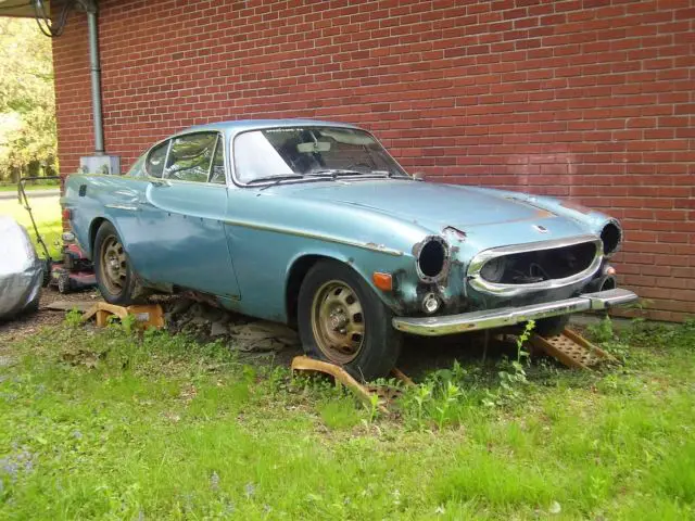 1972 Volvo P1800E LEATHER