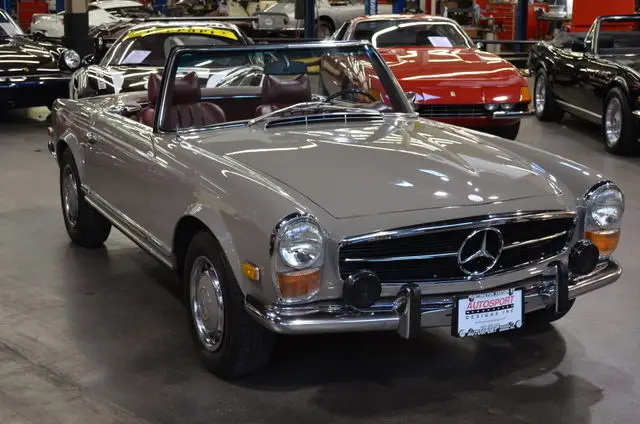 1971 Mercedes-Benz 200-Series 280SL