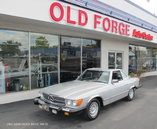 1982 Mercedes-Benz SL-Class Base Convertible 2-Door