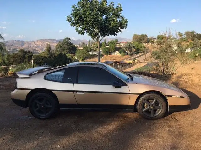 1987 Pontiac Fiero