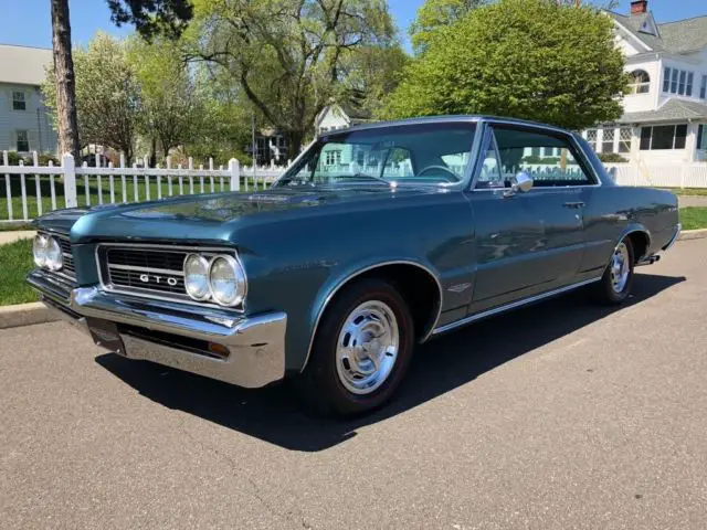 1964 Pontiac GTO --