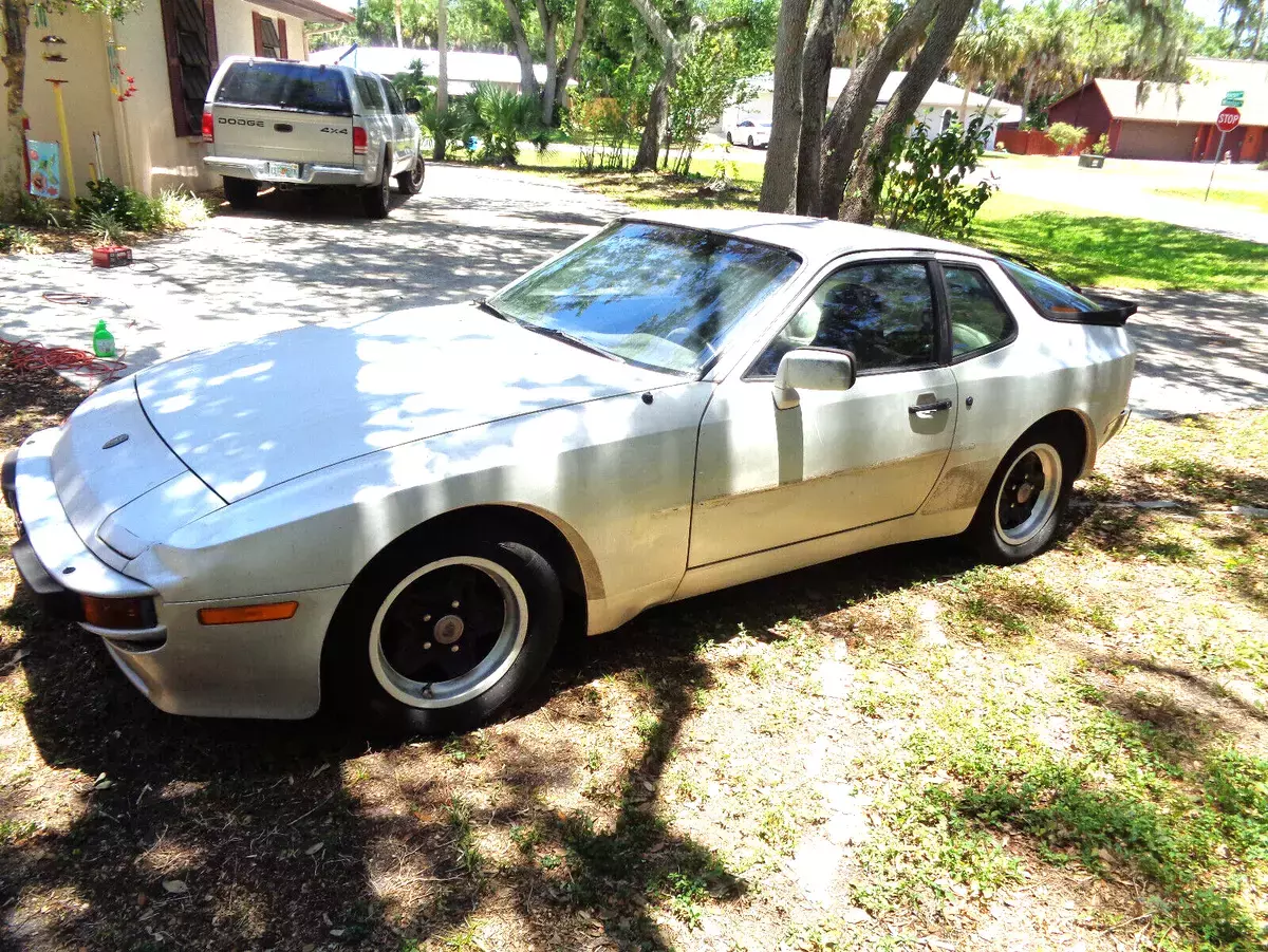 1984 Porsche 944